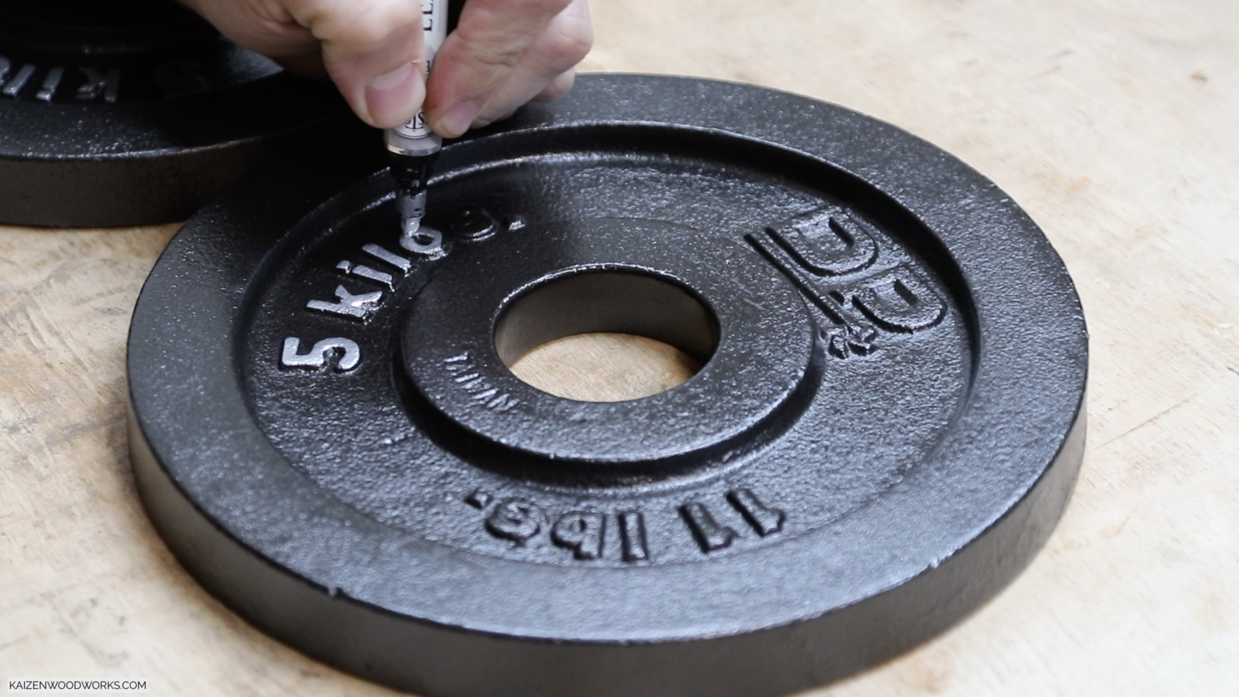 DIY rusty weight plate restoration learn the quickest way to clean and repaint old iron weights KAIZEN DIY GYM